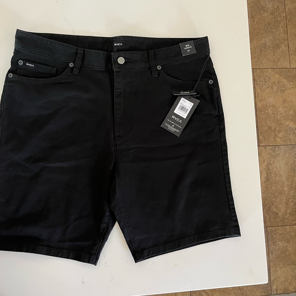 RVCA MENS DAGGER TWILL SHORT, BLACK, SIZE 34, BRAND NEW WITH TAGS.